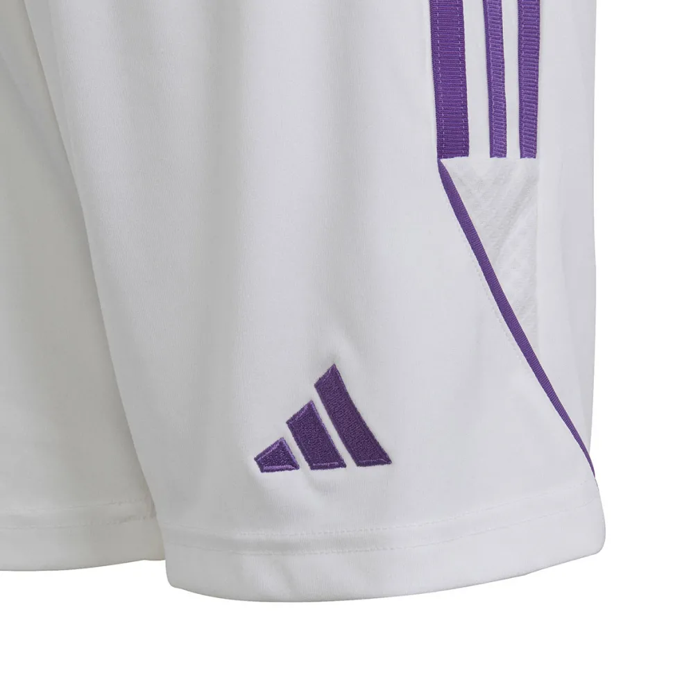 Adidas Kinder Shorts Tiro 23 weiß-lila